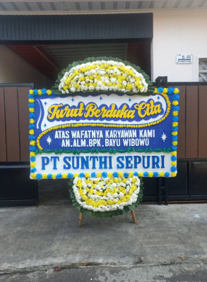Papan Bunga Duka di Penujak