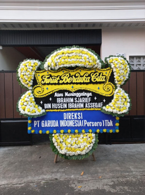 Papan Bunga Duka di Penujak